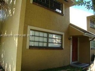 3246 N Pine Island Rd 101, Sunrise, FL 33351