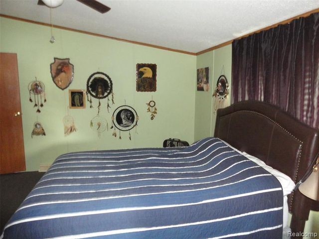 326 Holly Lane, Belleville, MI 48111