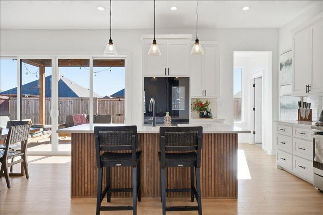 805 N 5th Street, Wolfforth, TX 79382