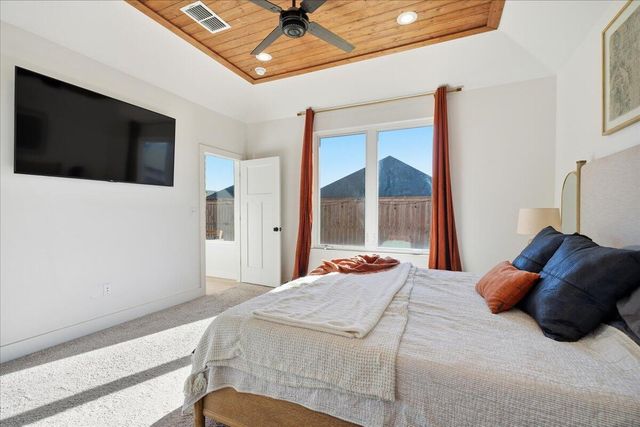 805 N 5th Street, Wolfforth, TX 79382