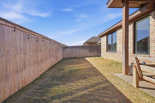 805 N 5th Street, Wolfforth, TX 79382