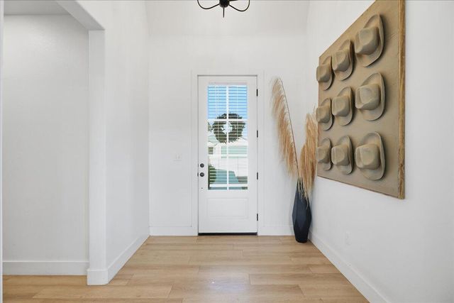 805 N 5th Street, Wolfforth, TX 79382