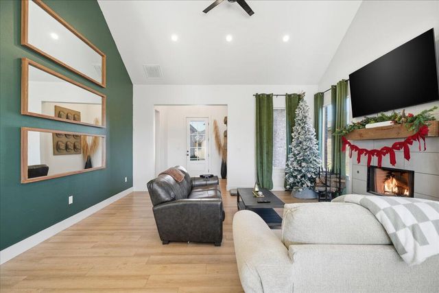 805 N 5th Street, Wolfforth, TX 79382