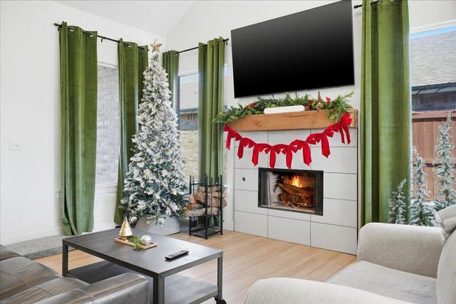 805 N 5th Street, Wolfforth, TX 79382