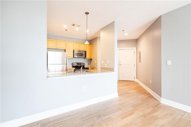 325 E Paces Ferry Road NE 706, Atlanta, GA 30305