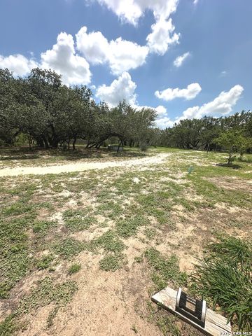1580 Rendon, Poteet, TX 78065