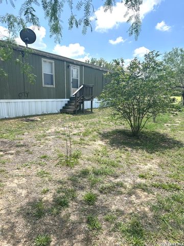 1580 Rendon, Poteet, TX 78065