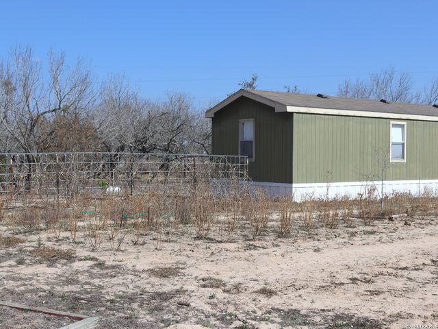 1580 Rendon, Poteet, TX 78065
