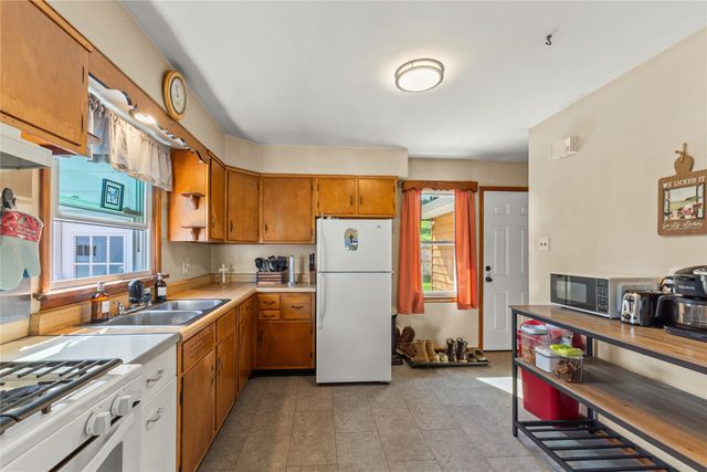 1333 W 45TH Street, Erie, PA 16509