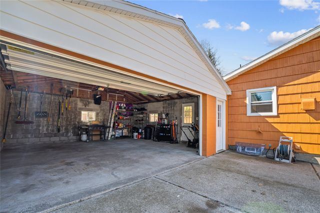 1333 W 45TH Street, Erie, PA 16509