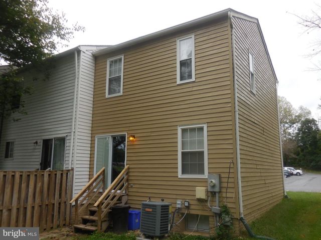 20 VALLEY BEND CT, Germantown, MD 20876