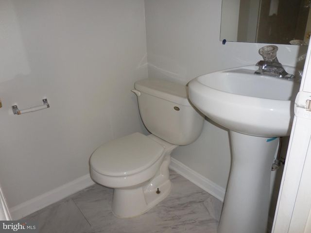 20 VALLEY BEND CT, Germantown, MD 20876