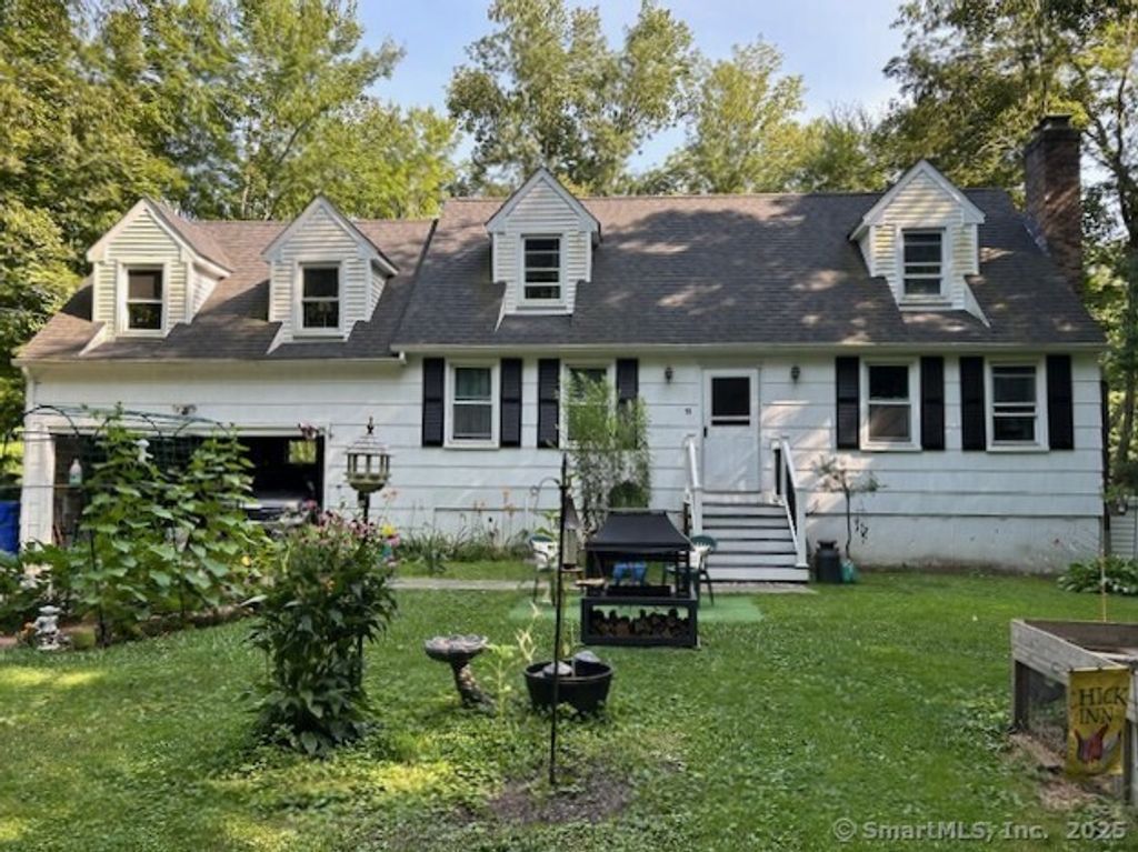 19 Good Hill Road, Oxford, CT 06478