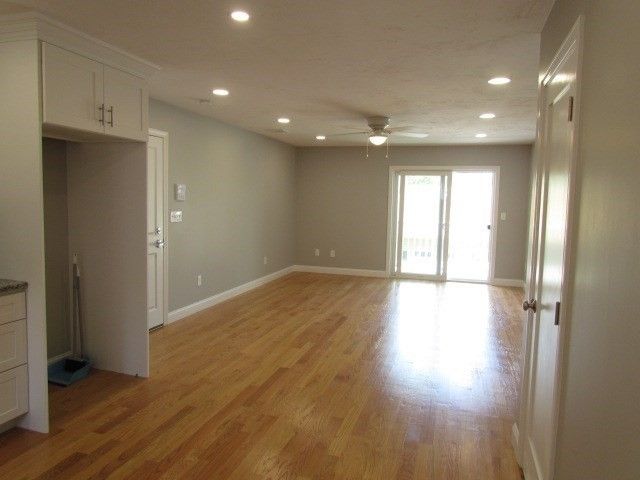 1093 Main St 3, Weymouth, MA 02190
