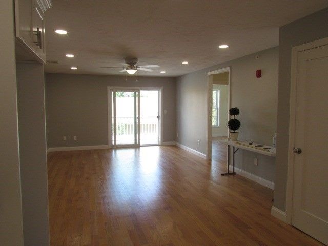 1093 Main St 3, Weymouth, MA 02190