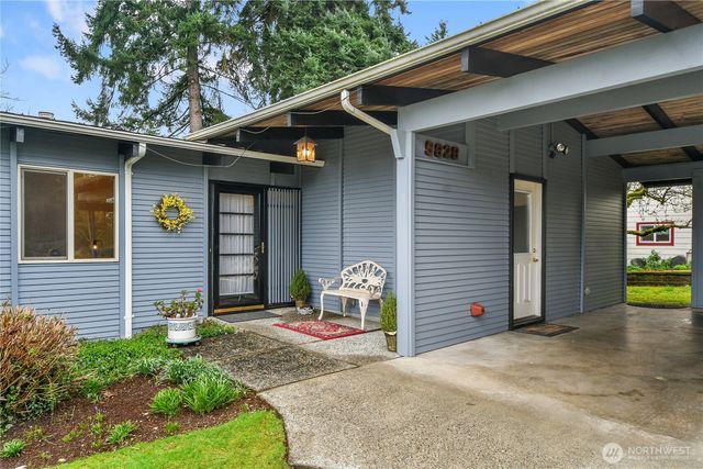 5828 129th Avenue SE, Bellevue, WA 98006