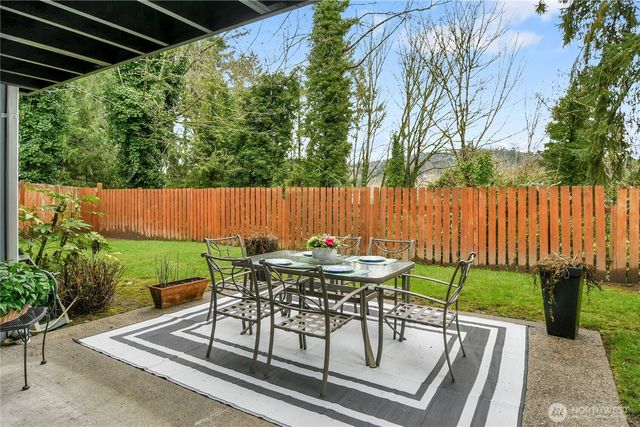 5828 129th Avenue SE, Bellevue, WA 98006