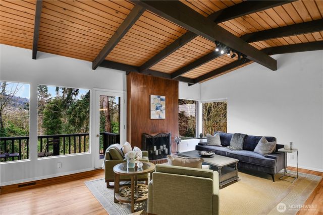 5828 129th Avenue SE, Bellevue, WA 98006