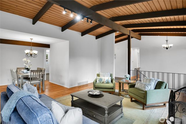 5828 129th Avenue SE, Bellevue, WA 98006