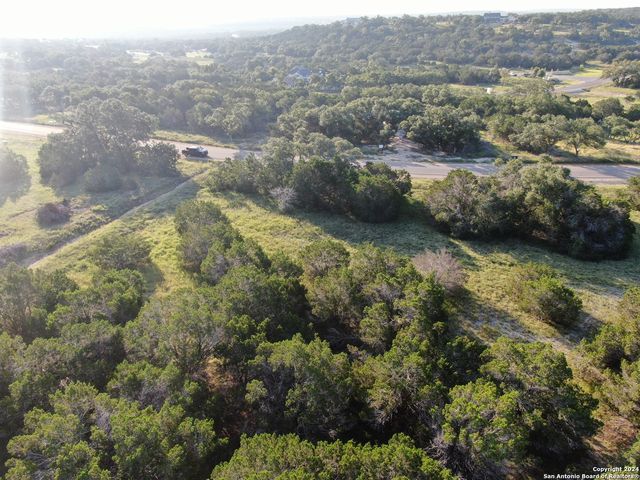 1721 Paradise Parkway, Canyon Lake, TX 78133