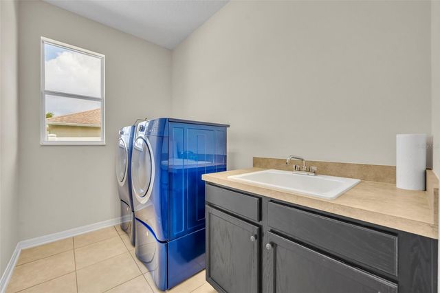 8804 LOVETT AVENUE, Orlando, FL 32832
