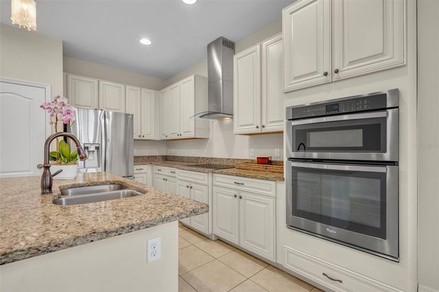 8804 LOVETT AVENUE, Orlando, FL 32832
