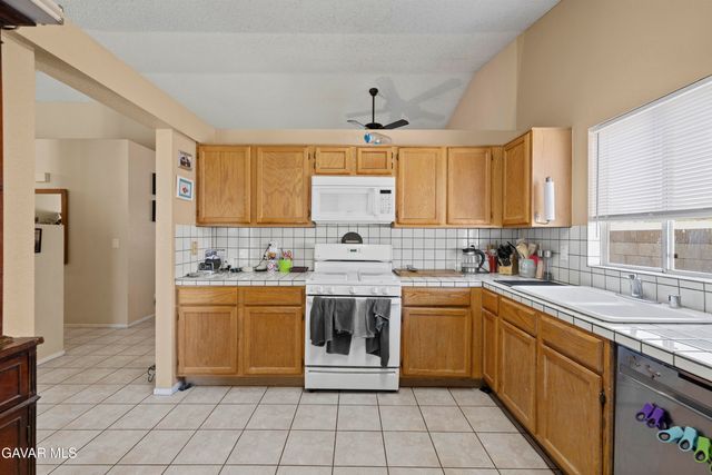 43824 Serenity Court, Lancaster, CA 93535