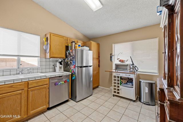 43824 Serenity Court, Lancaster, CA 93535