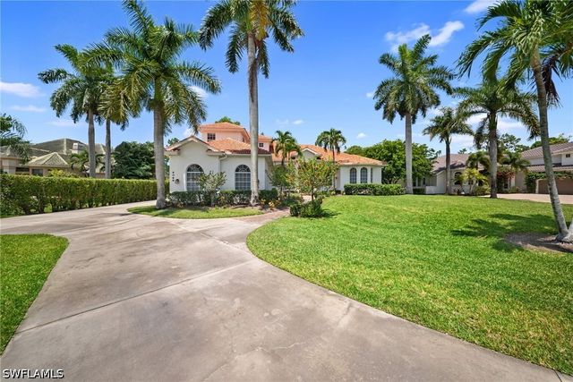 9069 The Lane, Naples, FL 34109