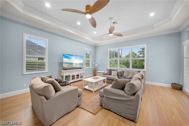 9069 The Lane, Naples, FL 34109