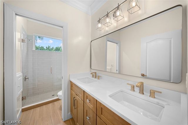 9069 The Lane, Naples, FL 34109