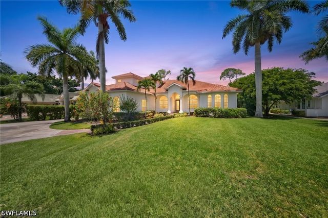 9069 The Lane, Naples, FL 34109