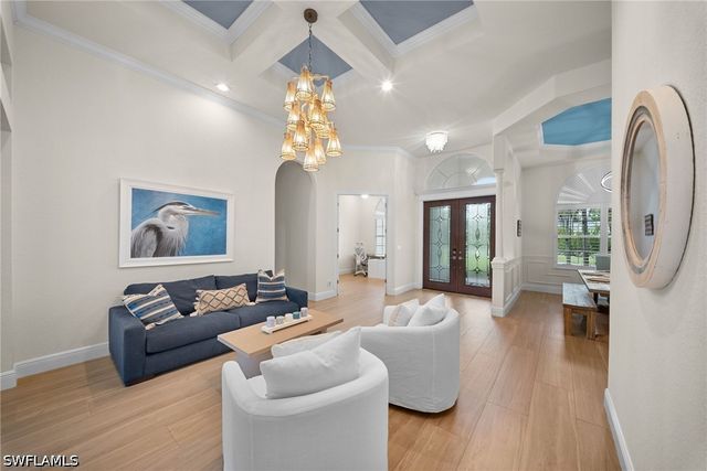 9069 The Lane, Naples, FL 34109