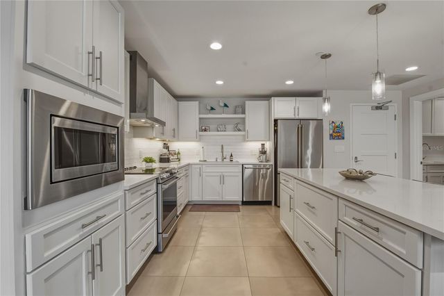 920 N OSCEOLA AVENUE 307, Clearwater, FL 33755