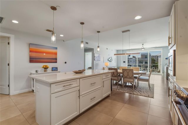 920 N OSCEOLA AVENUE 307, Clearwater, FL 33755