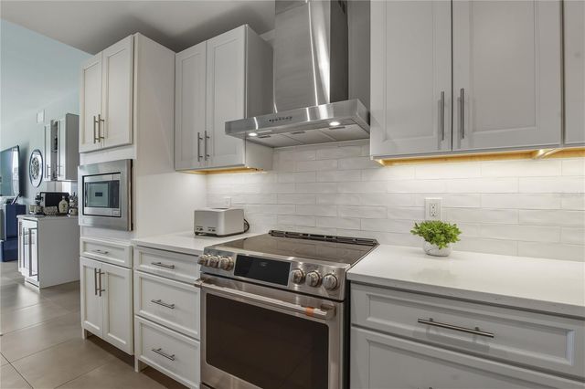 920 N OSCEOLA AVENUE 307, Clearwater, FL 33755