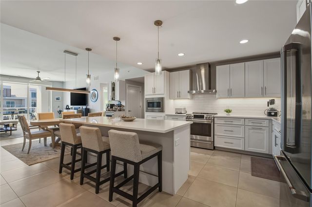 920 N OSCEOLA AVENUE 307, Clearwater, FL 33755