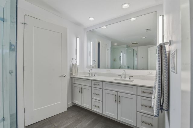 920 N OSCEOLA AVENUE 307, Clearwater, FL 33755