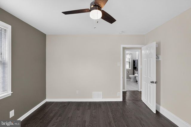 32 STANFORD RD, Cherry Hill, NJ 08034