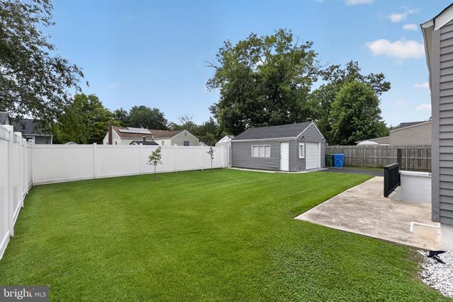 32 STANFORD RD, Cherry Hill, NJ 08034