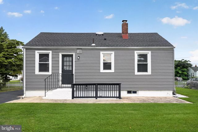 32 STANFORD RD, Cherry Hill, NJ 08034