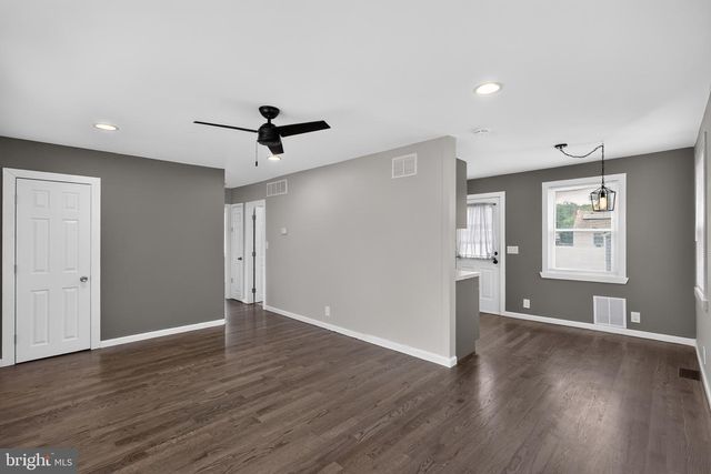 32 STANFORD RD, Cherry Hill, NJ 08034