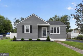 32 STANFORD RD, Cherry Hill, NJ 08034