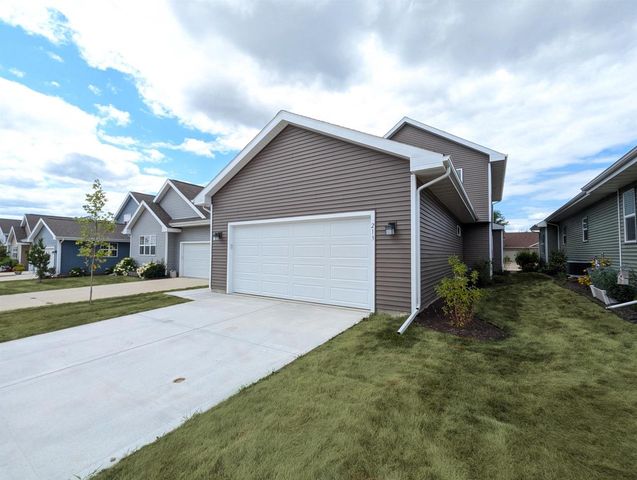 213 Lillehammer Lane, Mount Horeb, WI 53572