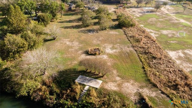 100 Arlene Lane, Martindale, TX 78655