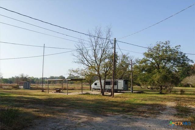 100 Arlene Lane, Martindale, TX 78655