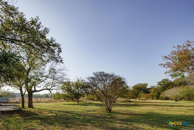 100 Arlene Lane, Martindale, TX 78655