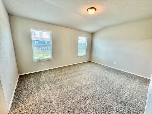 135 Cinnabar LN 2, Kyle, TX 78640