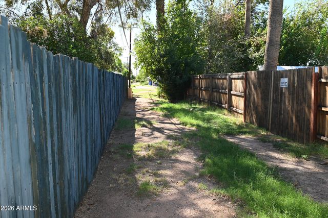4018 E Lewis Avenue, Phoenix, AZ 85008