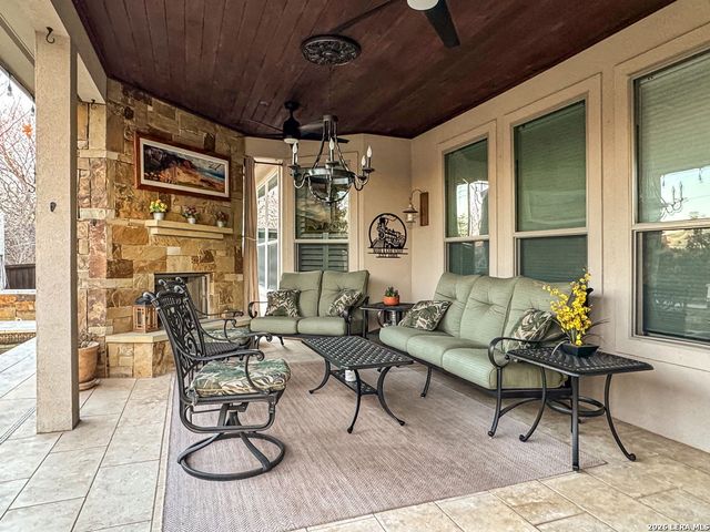 120 AUTUMN RIDGE, Boerne, TX 78006